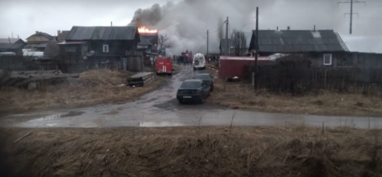 В Соликамске ликвидировали пожар более двух с половиной часов